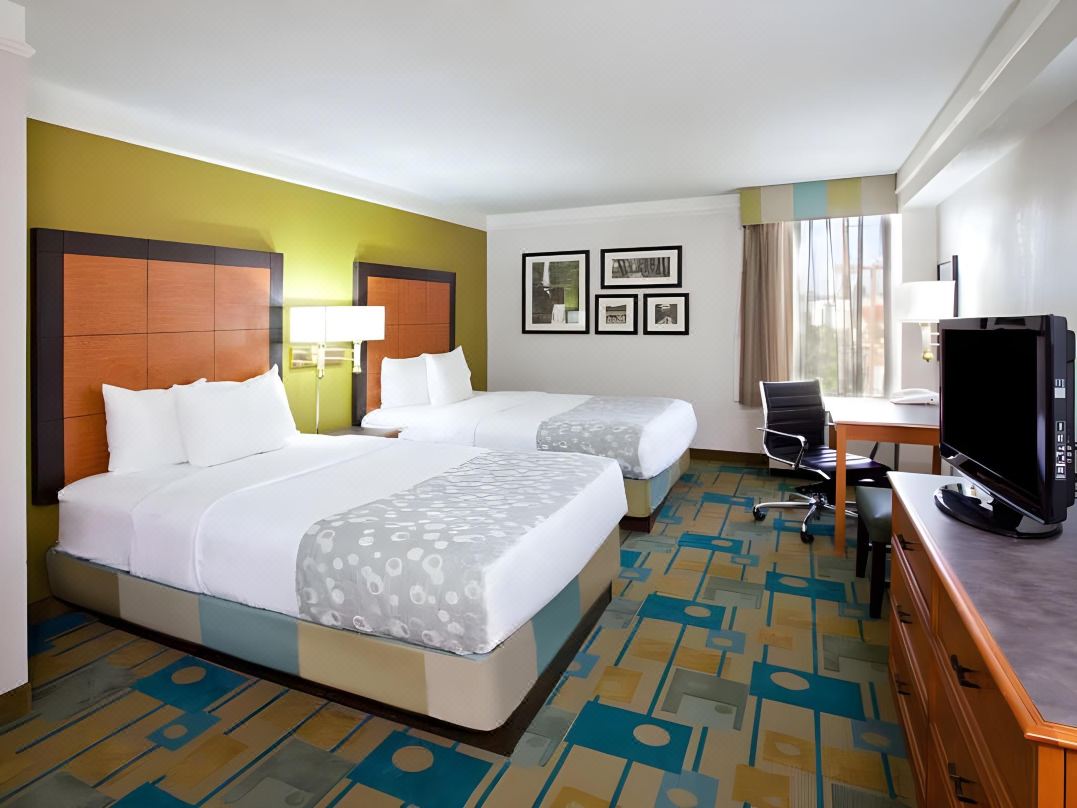 La Quinta Inn & Suites by Wyndham Houston Stafford Sugarland