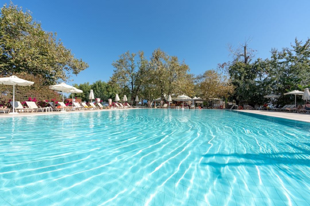 Cronwell Platamon Resort All-Inclusive