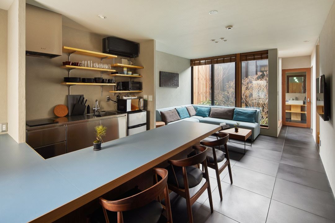 HANARE 京都八條口