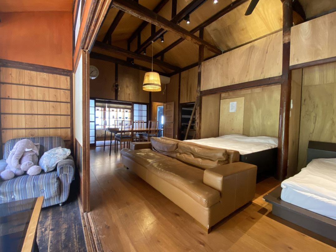 Sumitsugu House West