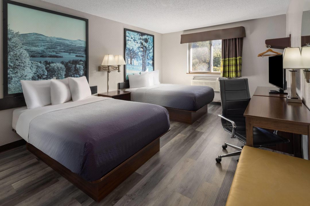 Super 8 by Wyndham Latham/Albany Airport