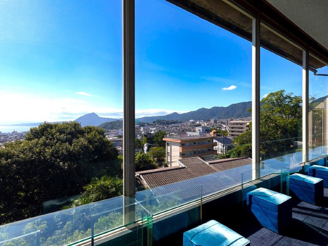 ยูเกมูริ โนะ ซาโตะ อาซูมายะ