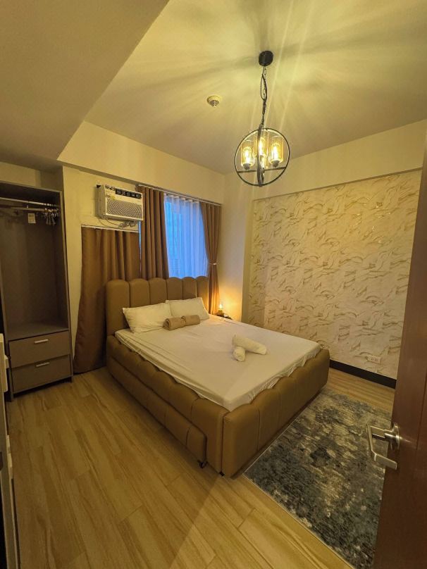 Modern 2-Bedroom Condo in Vibrant Araneta City, QC