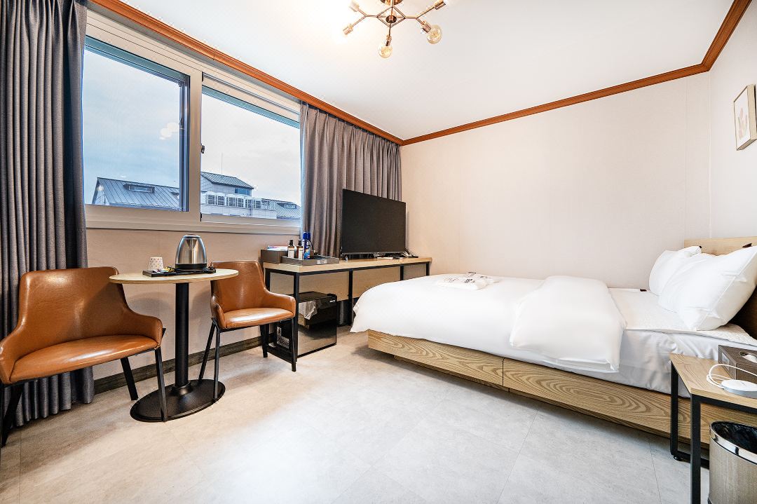 Jinju Gangnam 987 Hotel