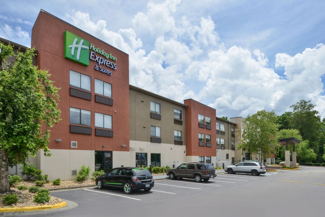 Holiday Inn Express & Suites RALEIGH NE - MEDICAL CTR AREA by IHG