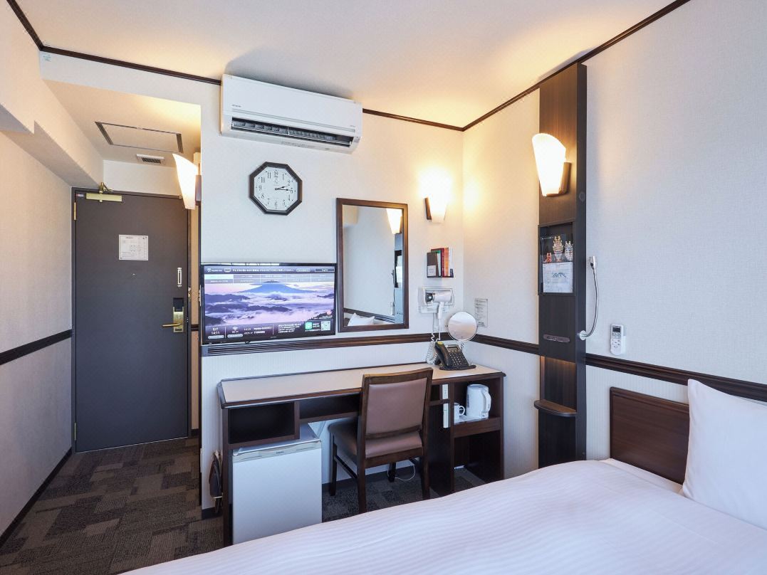 Toyoko Inn Tokyo Nihombashi Zeimusho Mae