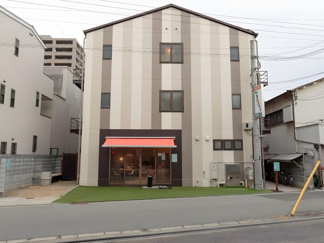 J-Hoppers Osaka Universal - Hostel