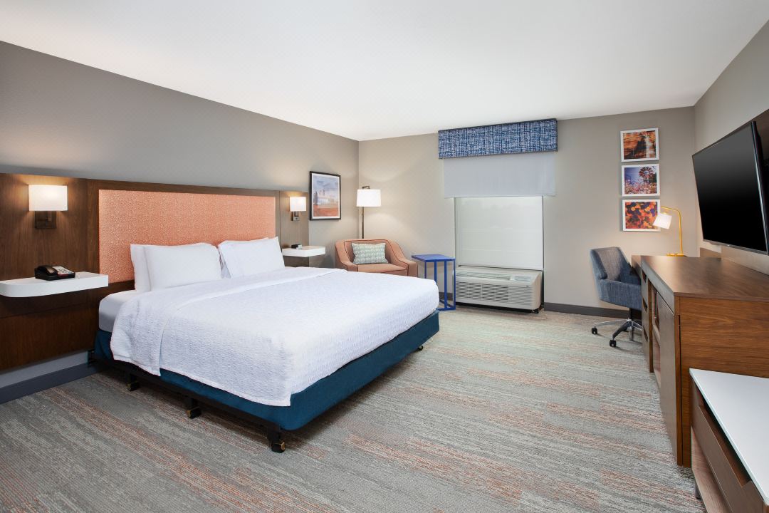Hampton Inn Clinton