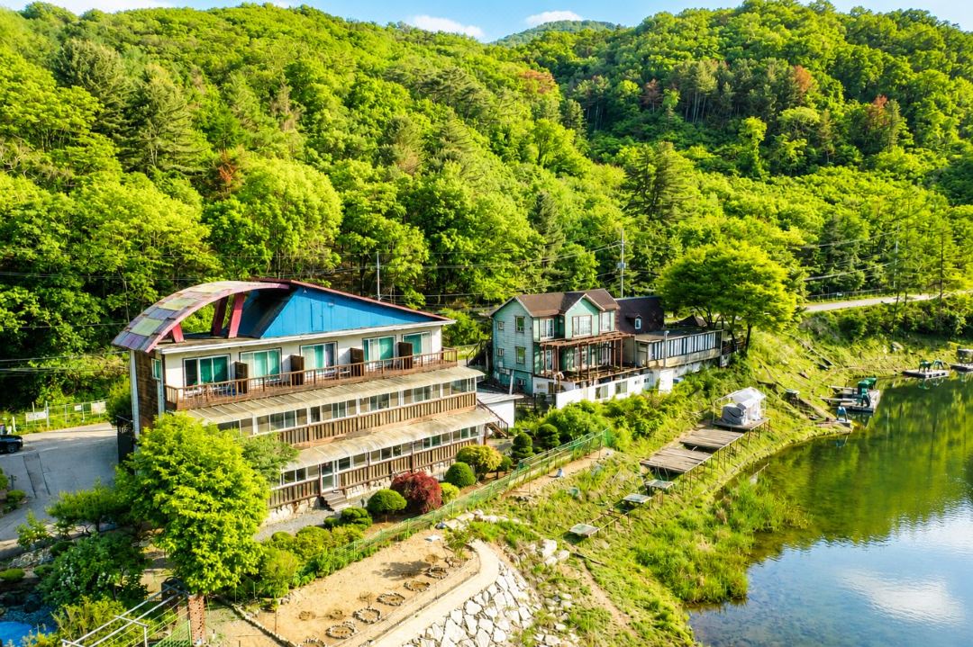 Gapeong Eoneunal Spa Pet Pension