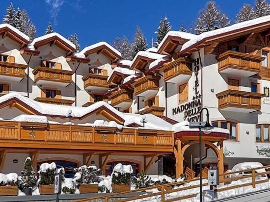 Hotel Madonna delle Nevi - Tap to explore photos
