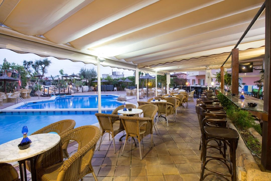 Hotel Alba Seleqtta