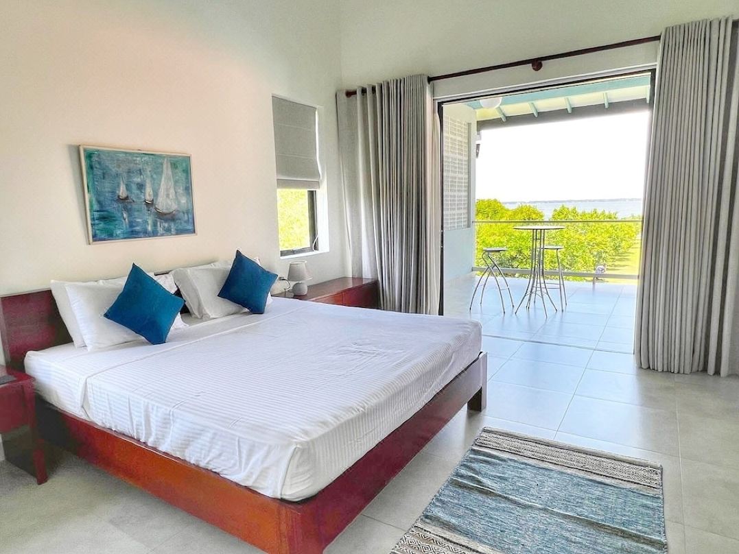 Villa Lagoonscape