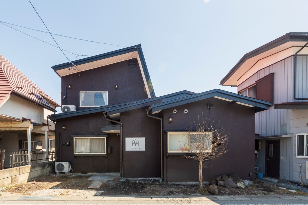 6 minutes walk from Naka Karuizawa station walkin