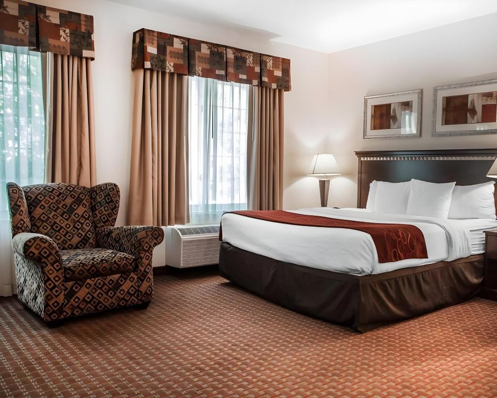 Tapa Hotel, Inn & Suites
