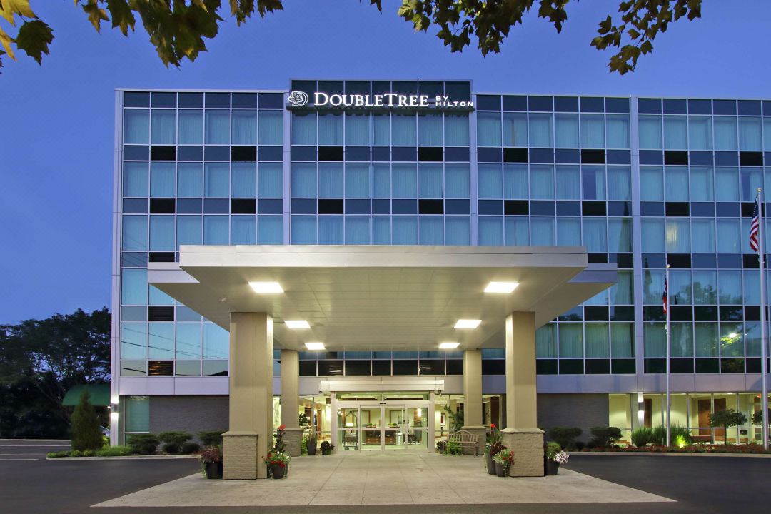DoubleTree by Hilton Hotel Newark