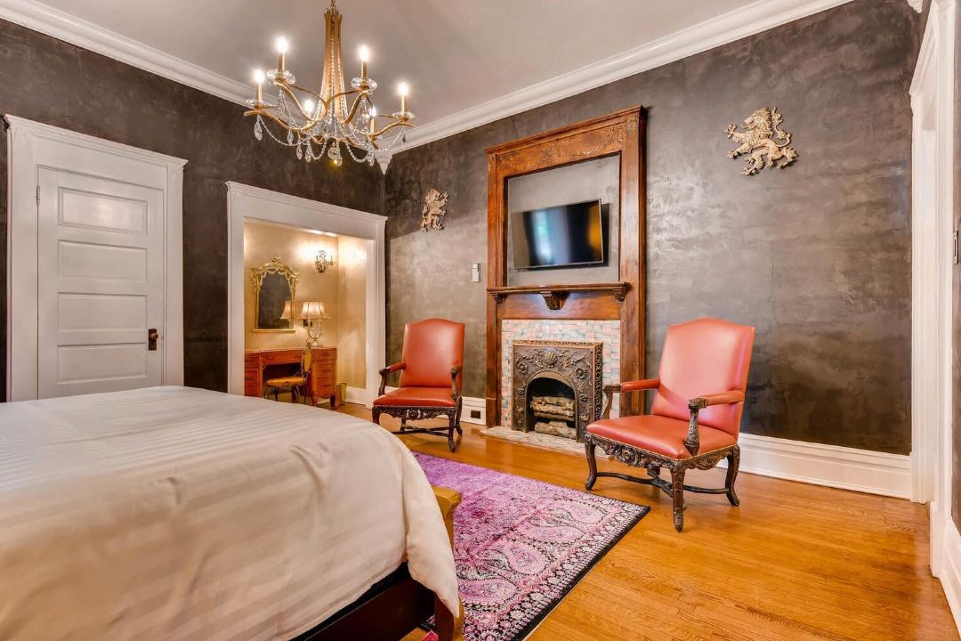 The Holiday Chalet Victorian