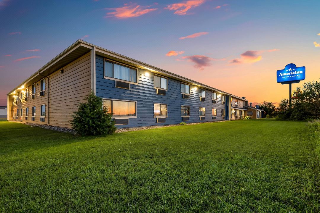AmericInn by Wyndham Albert Lea
