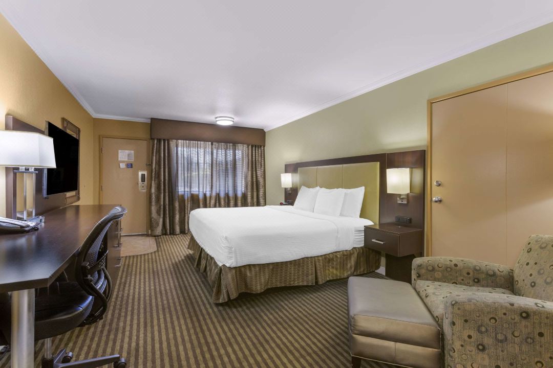 Best Western Royal Sun Inn  Suites