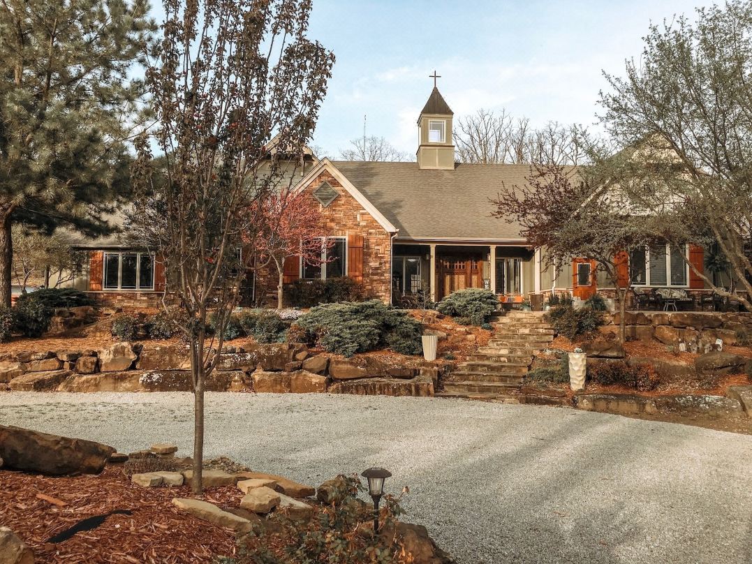 BarDew Valley Inn