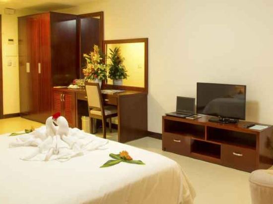 Danang Han River Hotel - Tap to explore photos