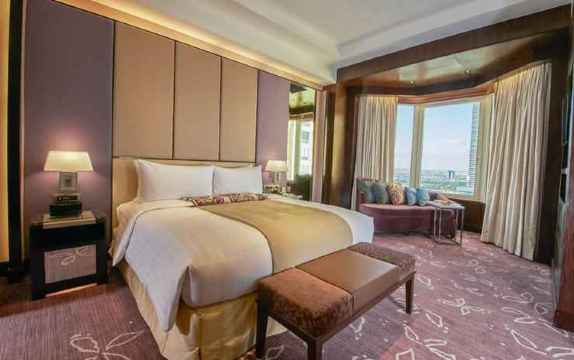 ダイアモンド ホテル フィリピン