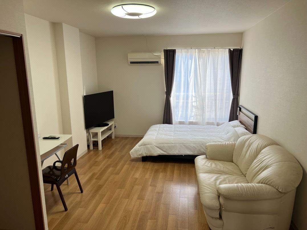Roxy Inn(Wakatake Bldg