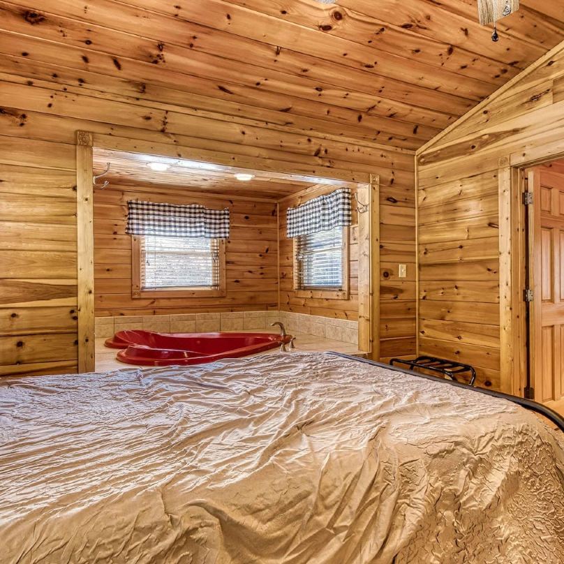 Dog Friendly Romantic Mtn Getaway Hot Tub Pool