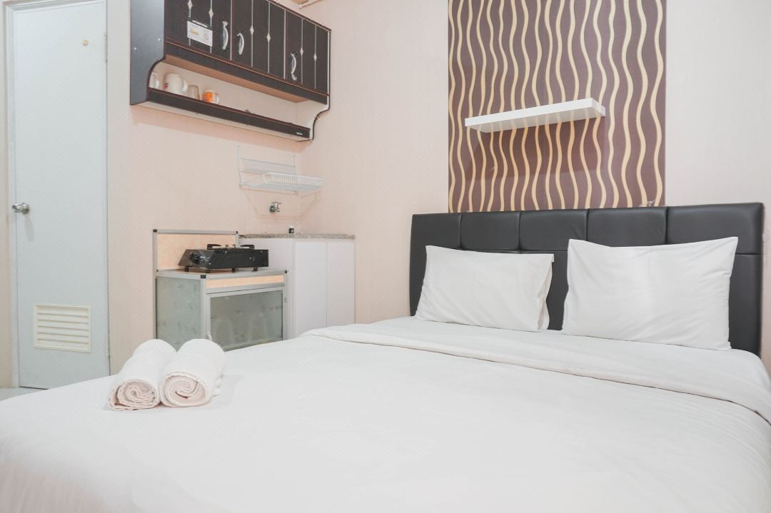 Comfy Studio Green Pramuka City Apartment Near Mall