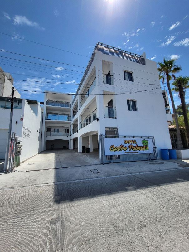 Cuatro Palmas Hotel