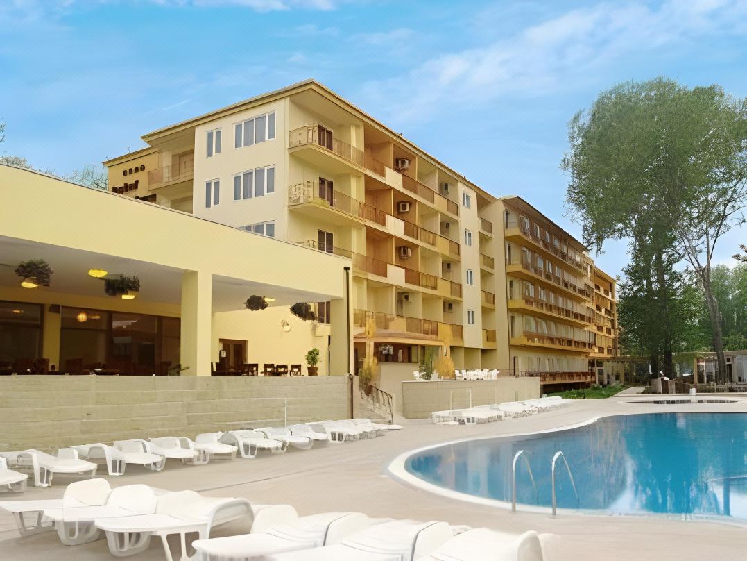 Complex Modern All Inclusive