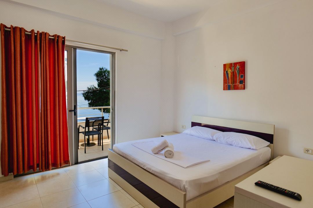 Hotel Argjiro