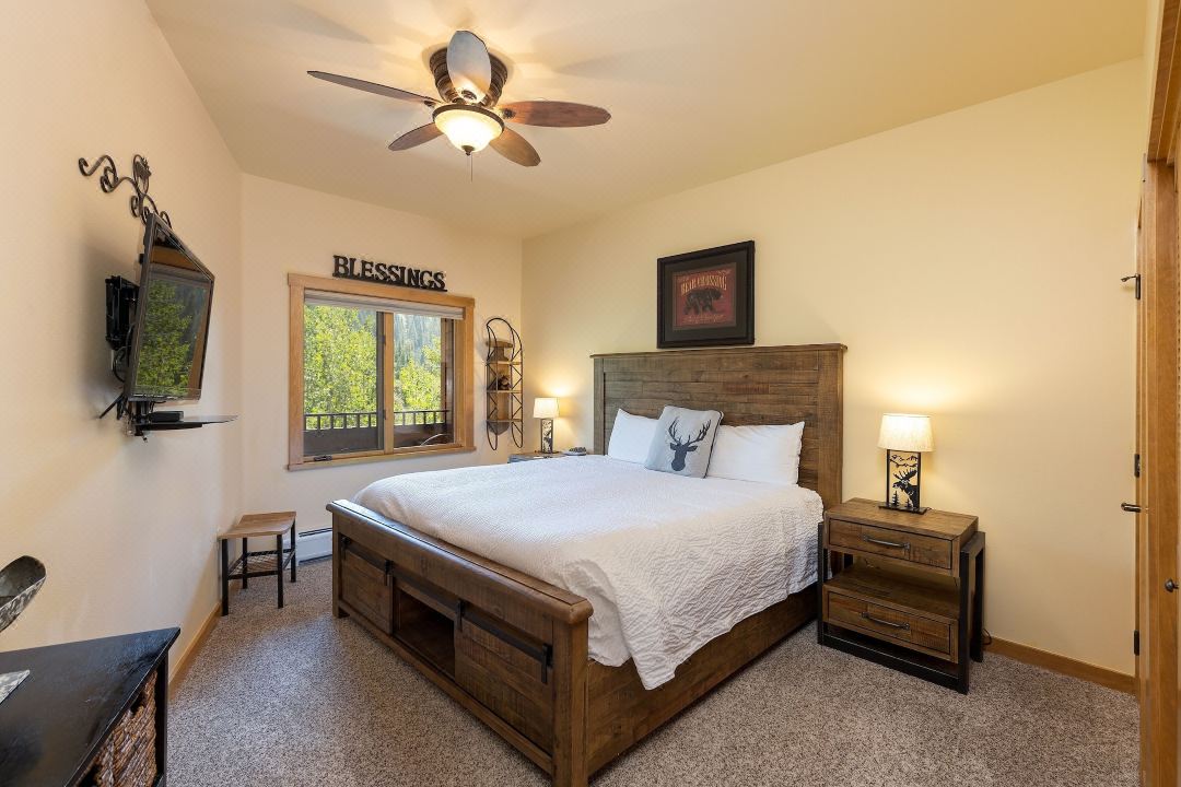 8115 Arapahoe Lodge Condo