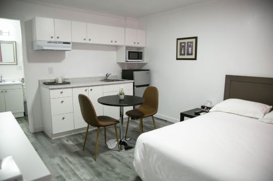 Westview Centre Motel Ltd