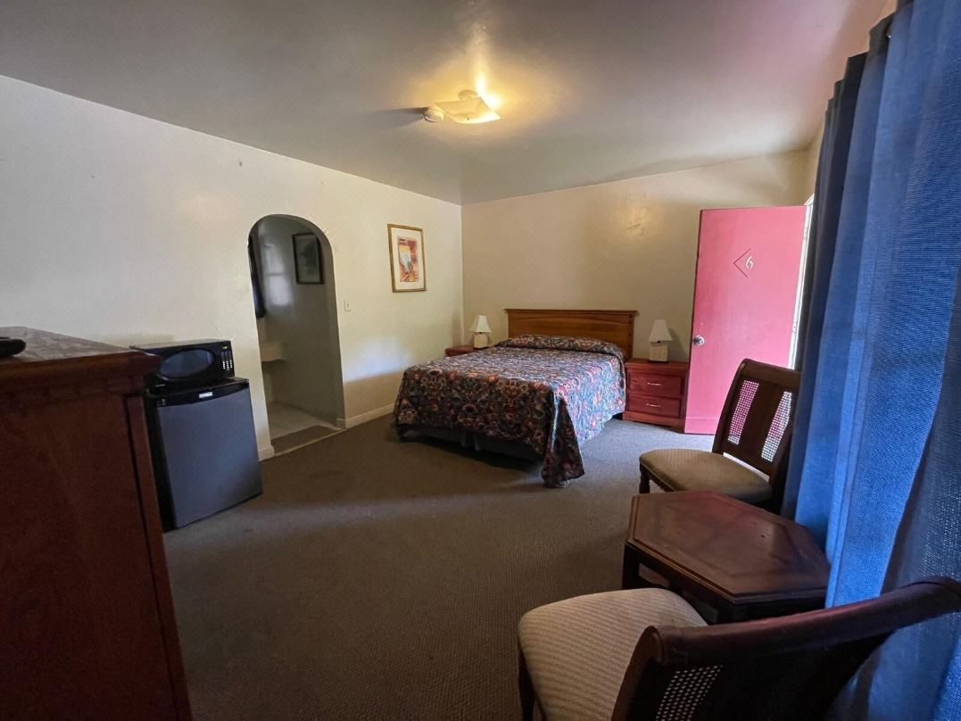 Sierra Pelona Motel