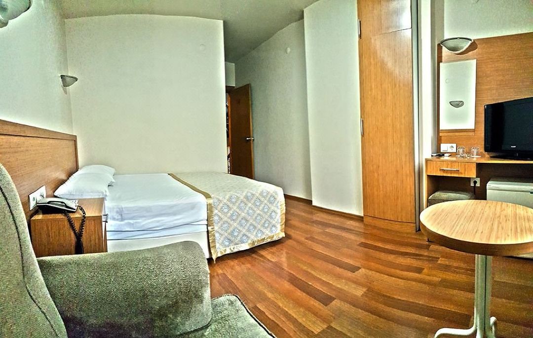 Serenti Hotel