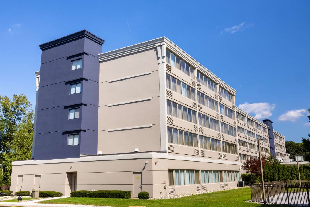 DoubleTree by Hilton Hotel Tinton Falls - Eatontown