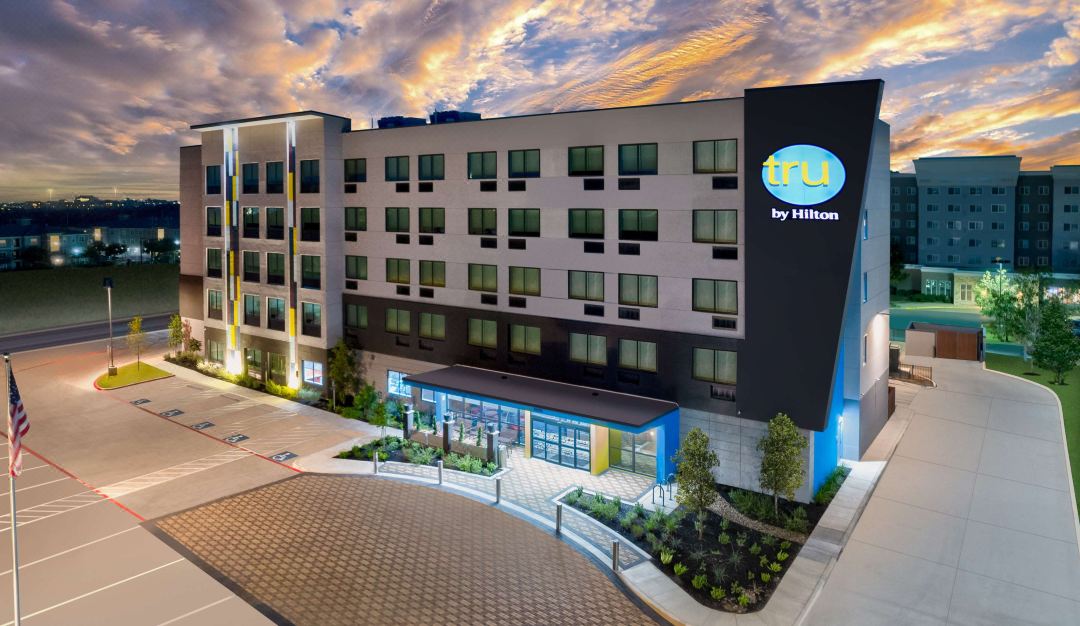 Tru by Hilton San Antonio at the Rim