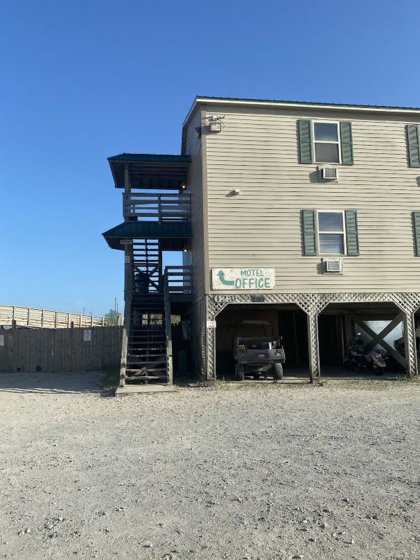 Seaview Pier and Motel
