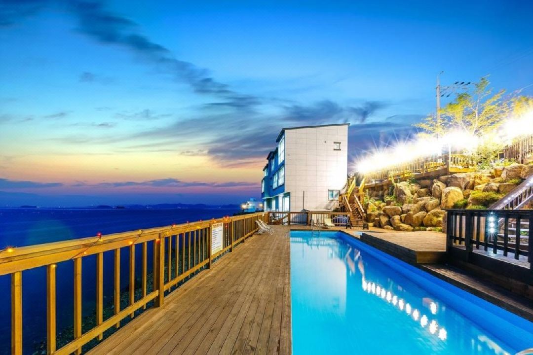 Geoje Island the Hue Pension (Ocean View)