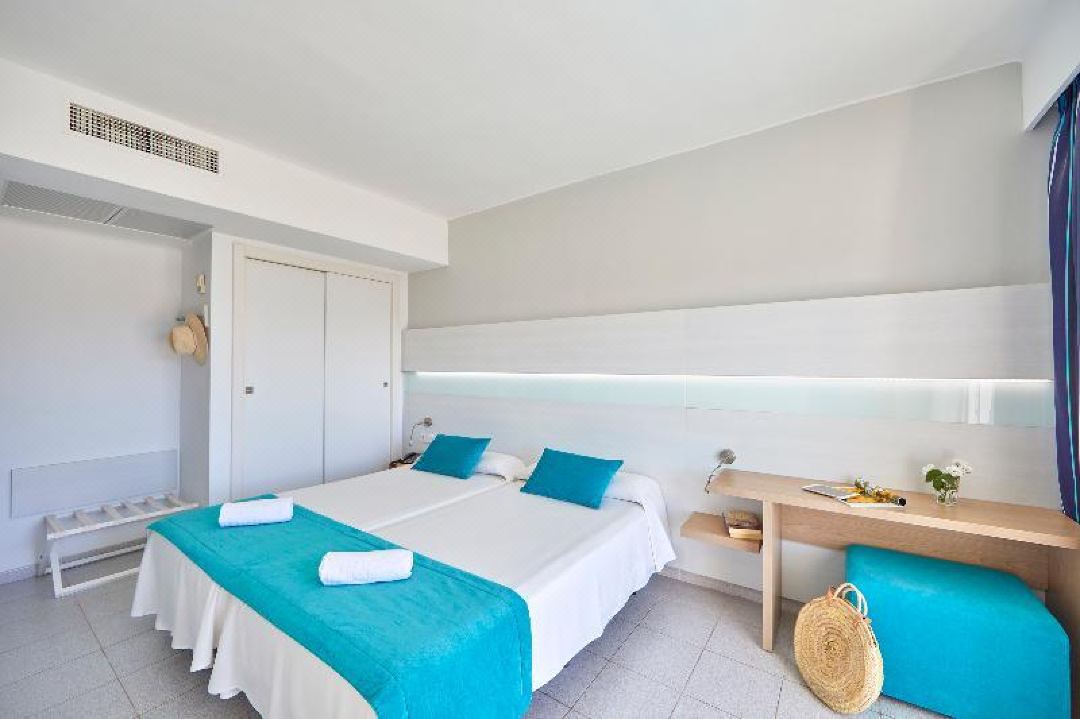Gavimar Ariel Chico Hotel and Apartments