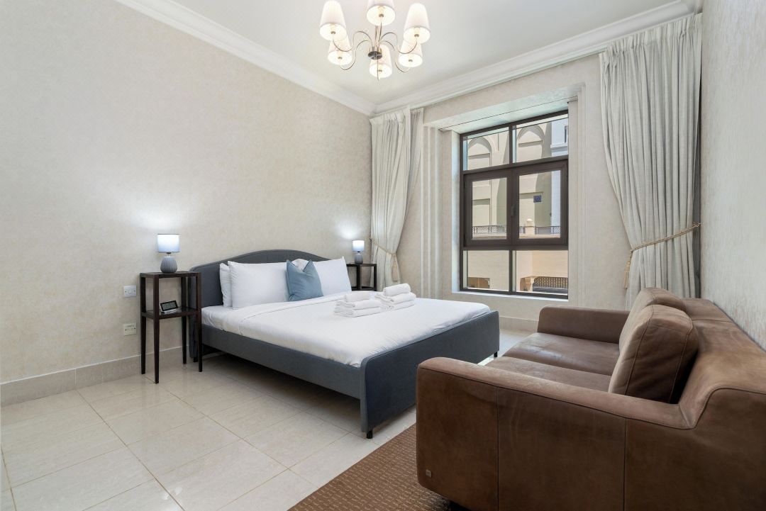 Lux Bnb I Souk Al Bahar I Burj Khalifa Views
