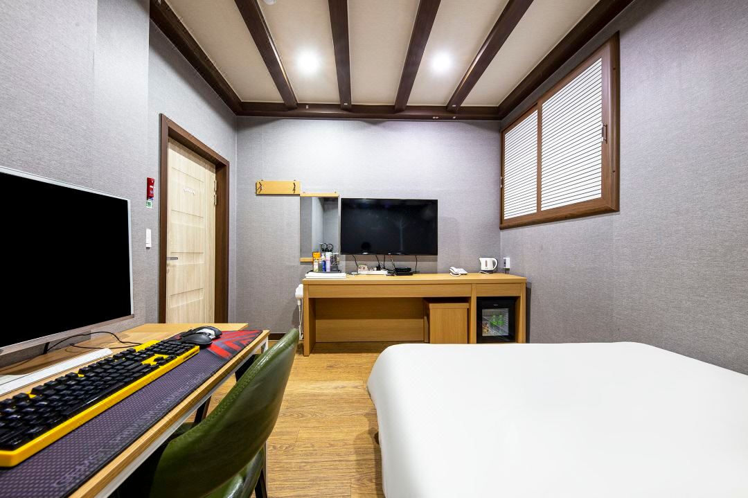 Cheonan Seongjeong J Hotel