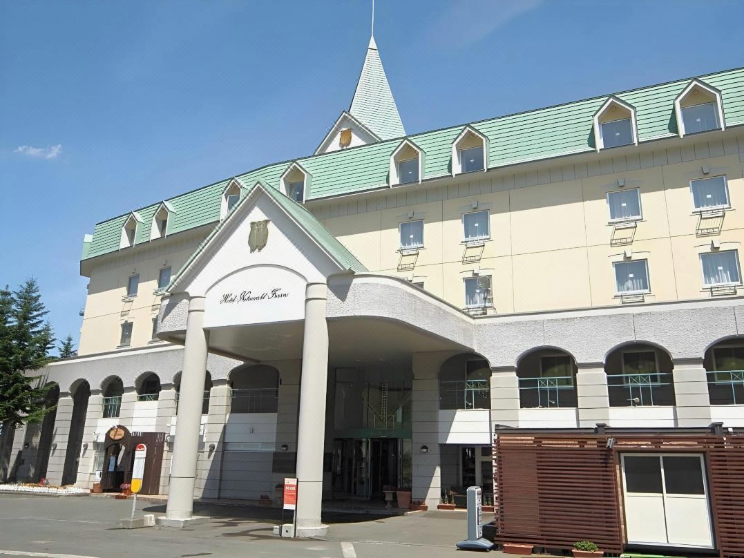 โรงแรมเนเจอร์วาลด์ ฟูราโนะ