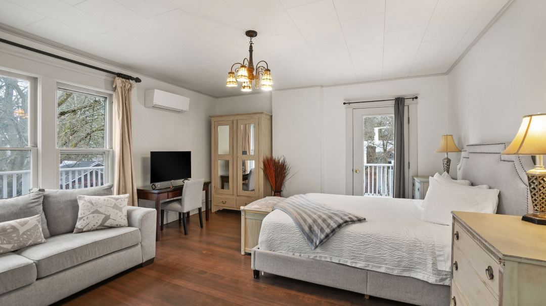 Greenbriar Inn