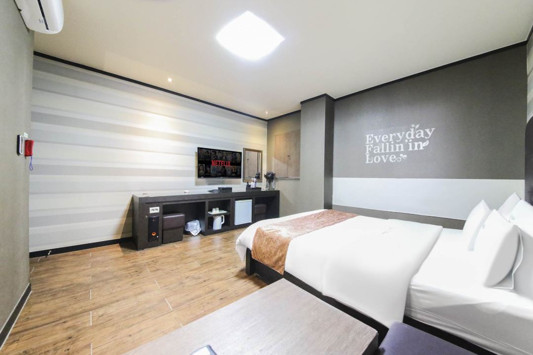 Winners Hotel