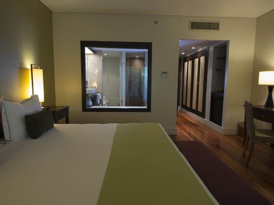 Loi Suites Iguazú Hotel - Tap to explore photos