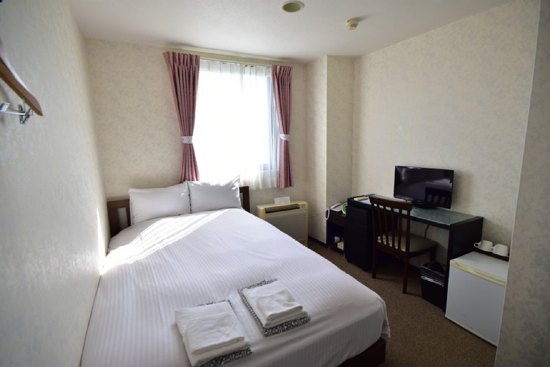 Sakura Hotel Oami