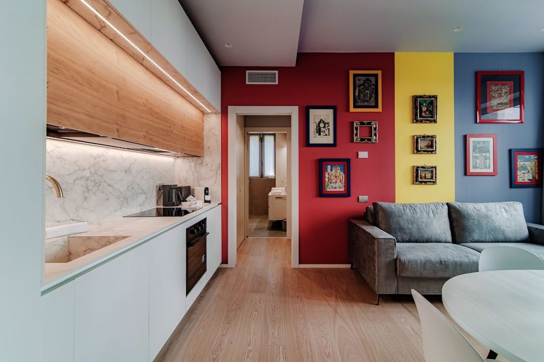 Home Three Colors - by MyHomeInComo