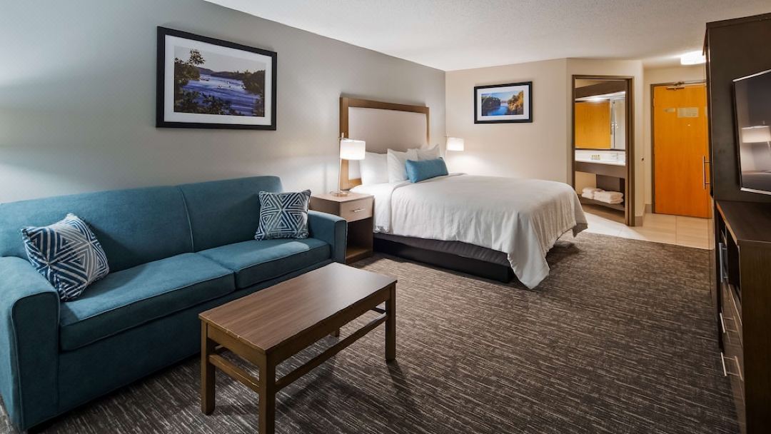 Best Western Plus Hudson I-94