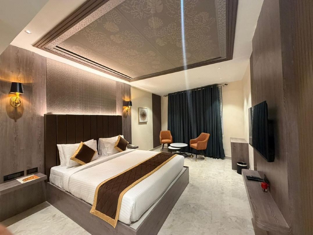 Srinivas Saffron Hotel